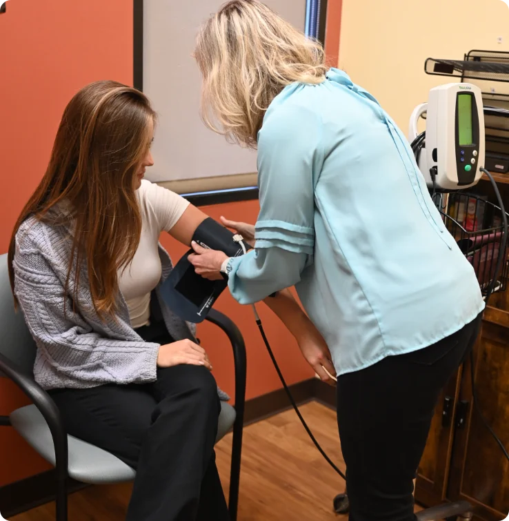 Comprehensive nephrology care with patient testimonial at Maplewood MN kidney clinic