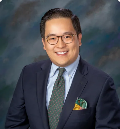 Dr Christopher Yang nephrologist portrait | Associated Nephrology Consultants | Maplewood MN